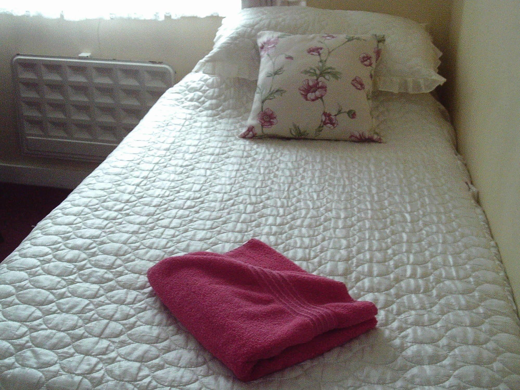Elsenham Stansted Airport Cottage المظهر الخارجي الصورة